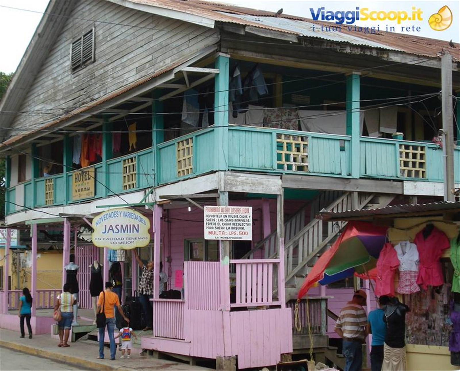 Coxen Hole, capoluogo di Roatan