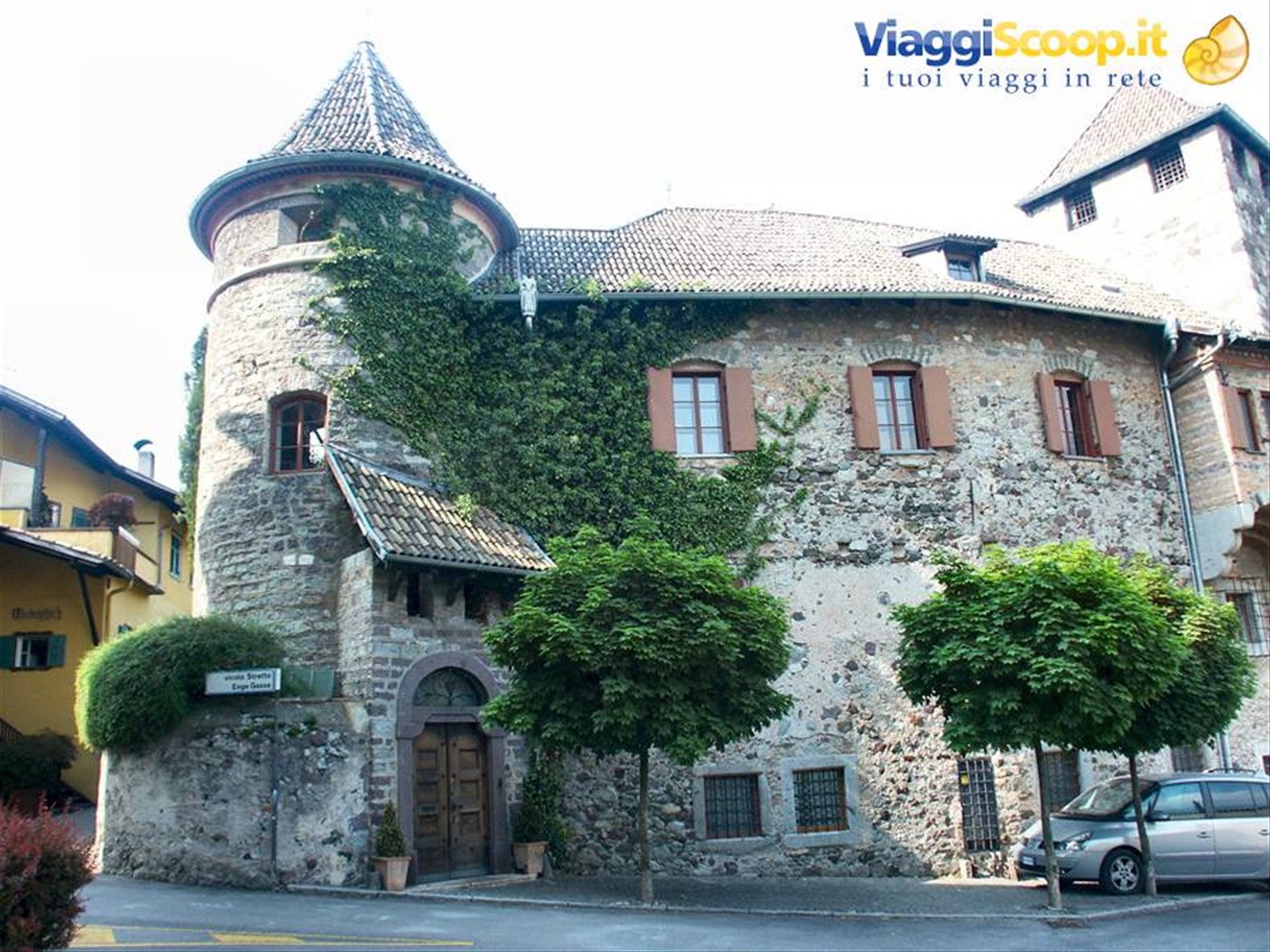 Merano 032 - Lungo vie Cavour-Winkel-Dante