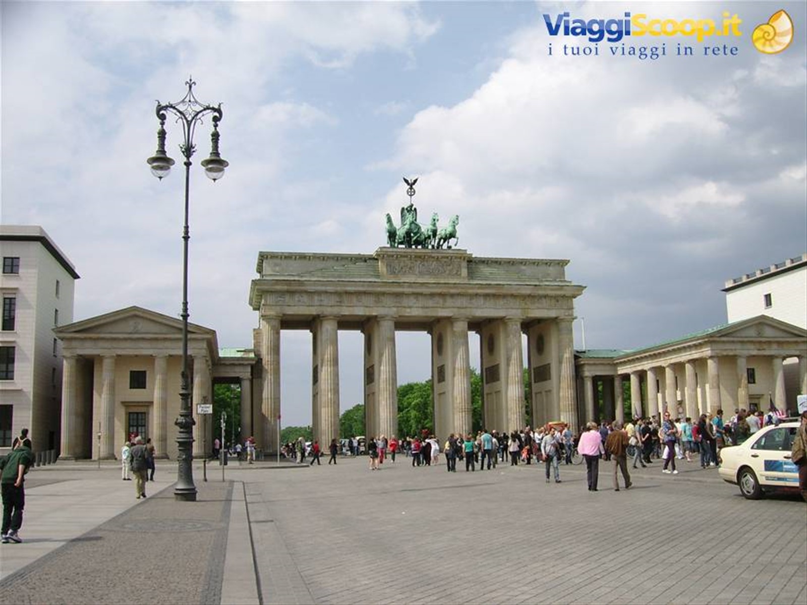 la Porta di Brandeburgo e la Pariser Platz