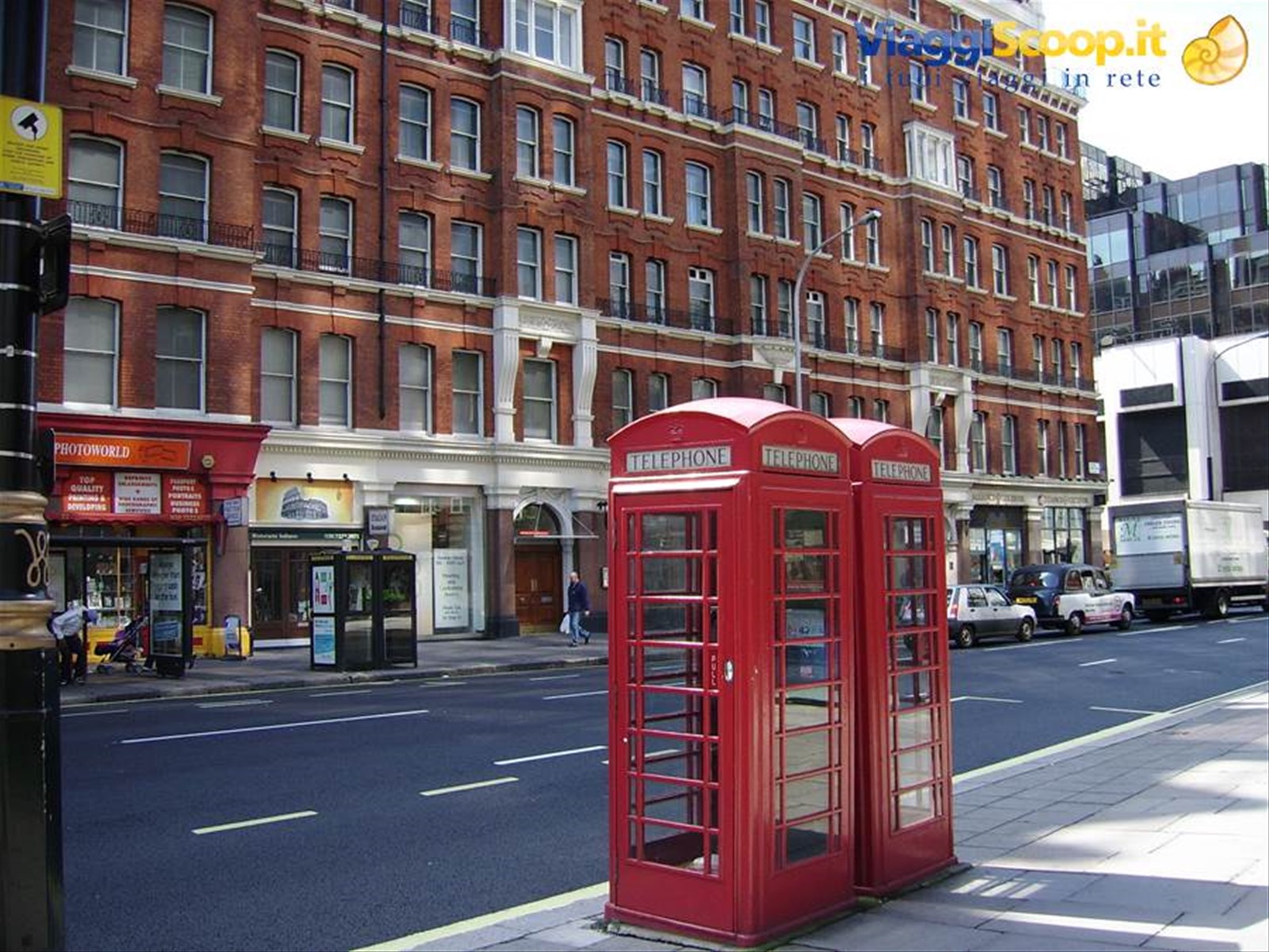 Cabine telefoniche in Victoria Street