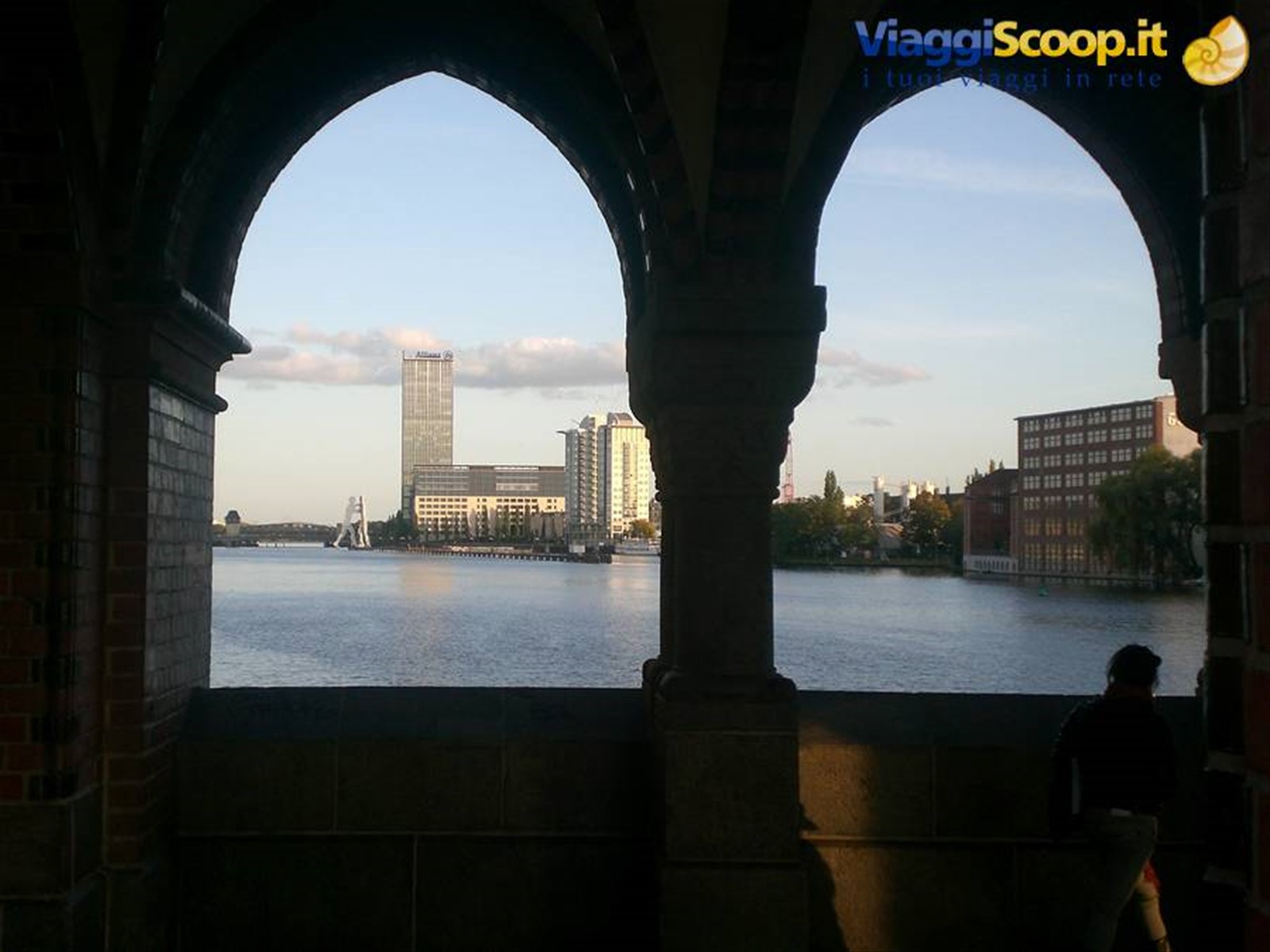 Sotto al ponte Oberbaum