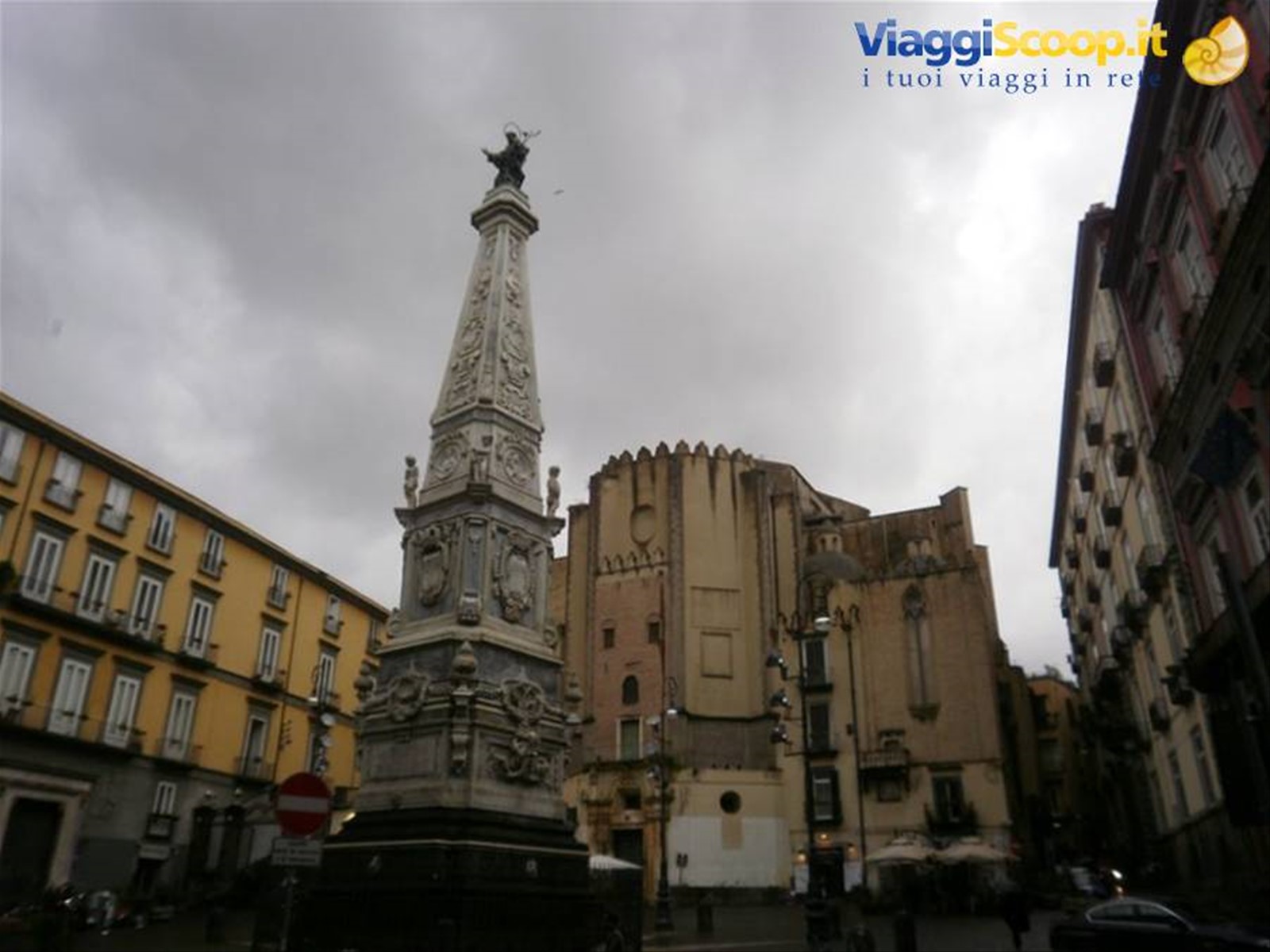 Piazza San Domenico Maggiore