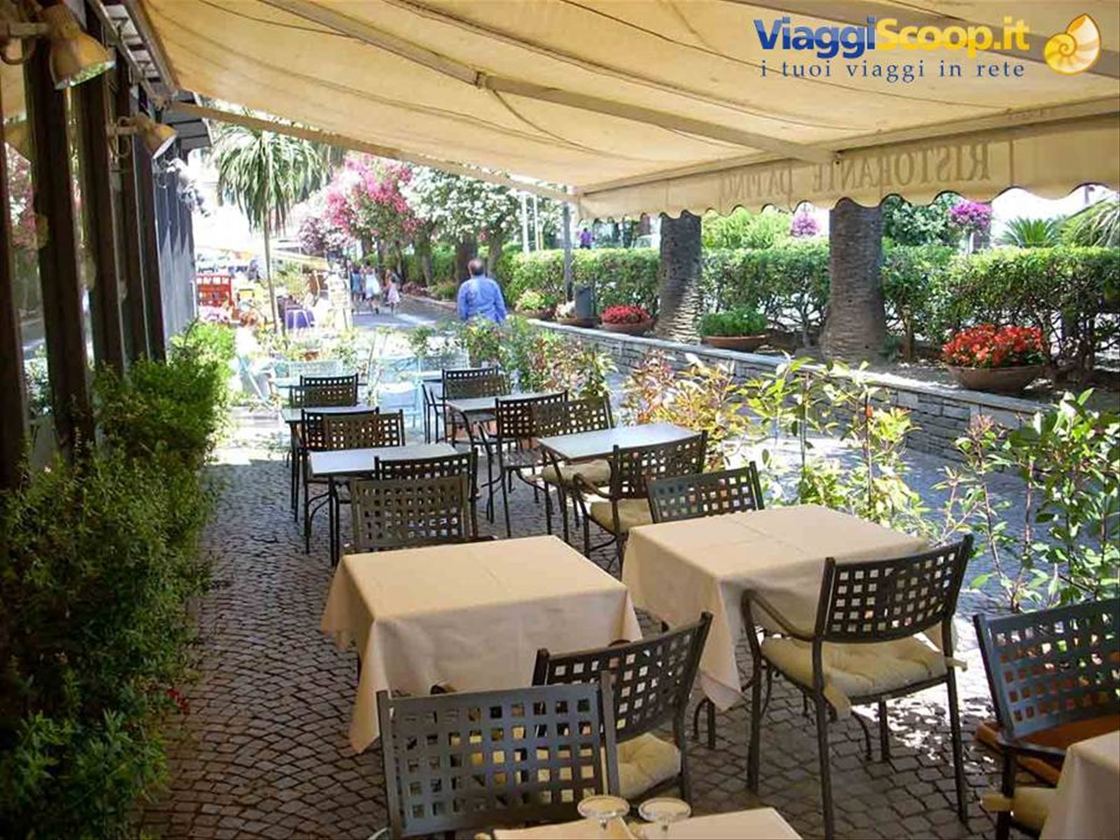 Nel dehor del Ristorante da Pino di Noli