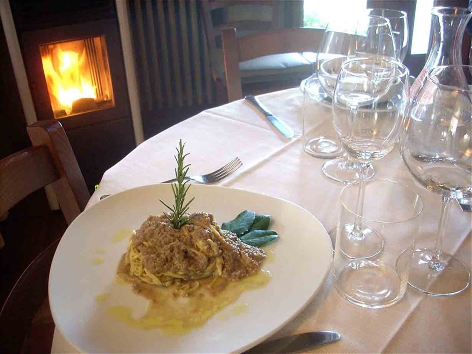 Prelibatezze della Nuova Osteria Vialarda: tagliolini col ragù d'anatra