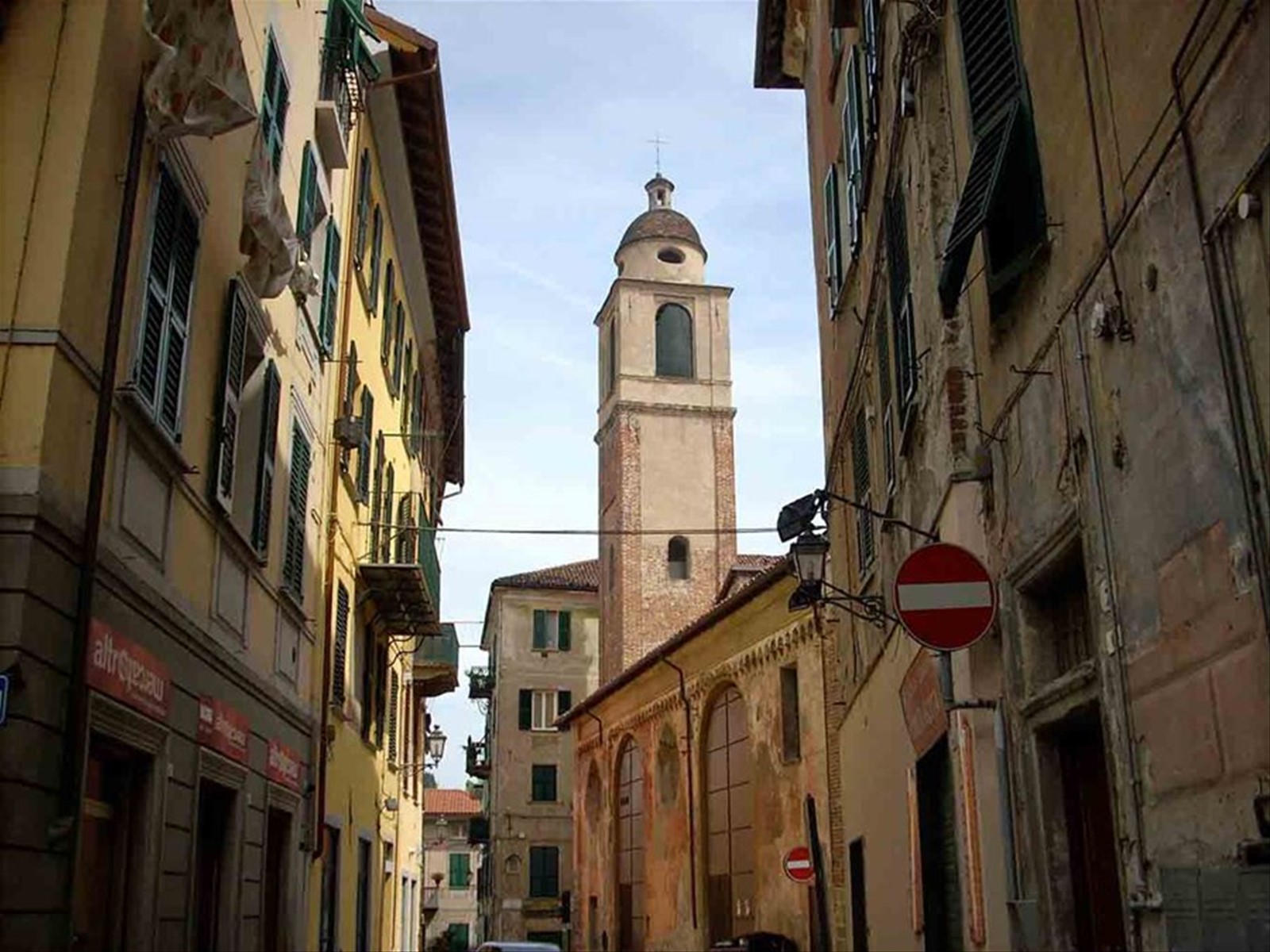 Gita a Ovada (AL): Mercatino dell’Antiquariato e festa estiva