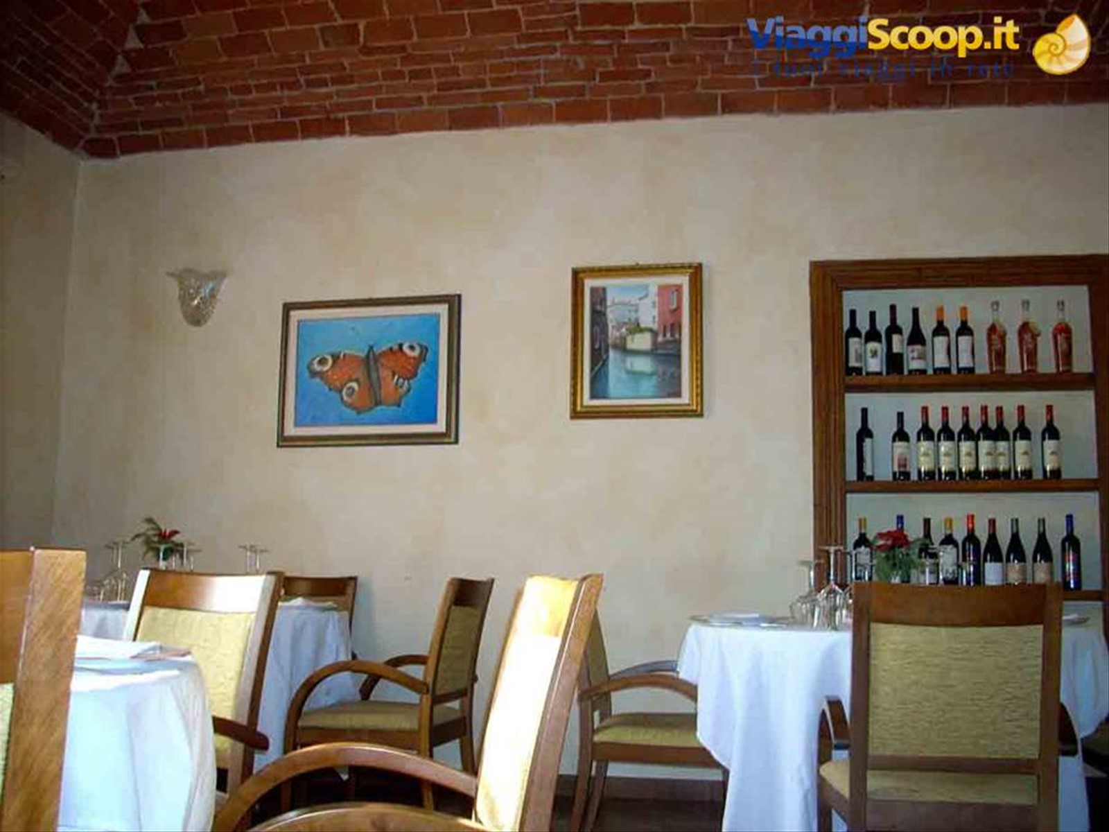 Nelle sale del Ristorante Villa Roma