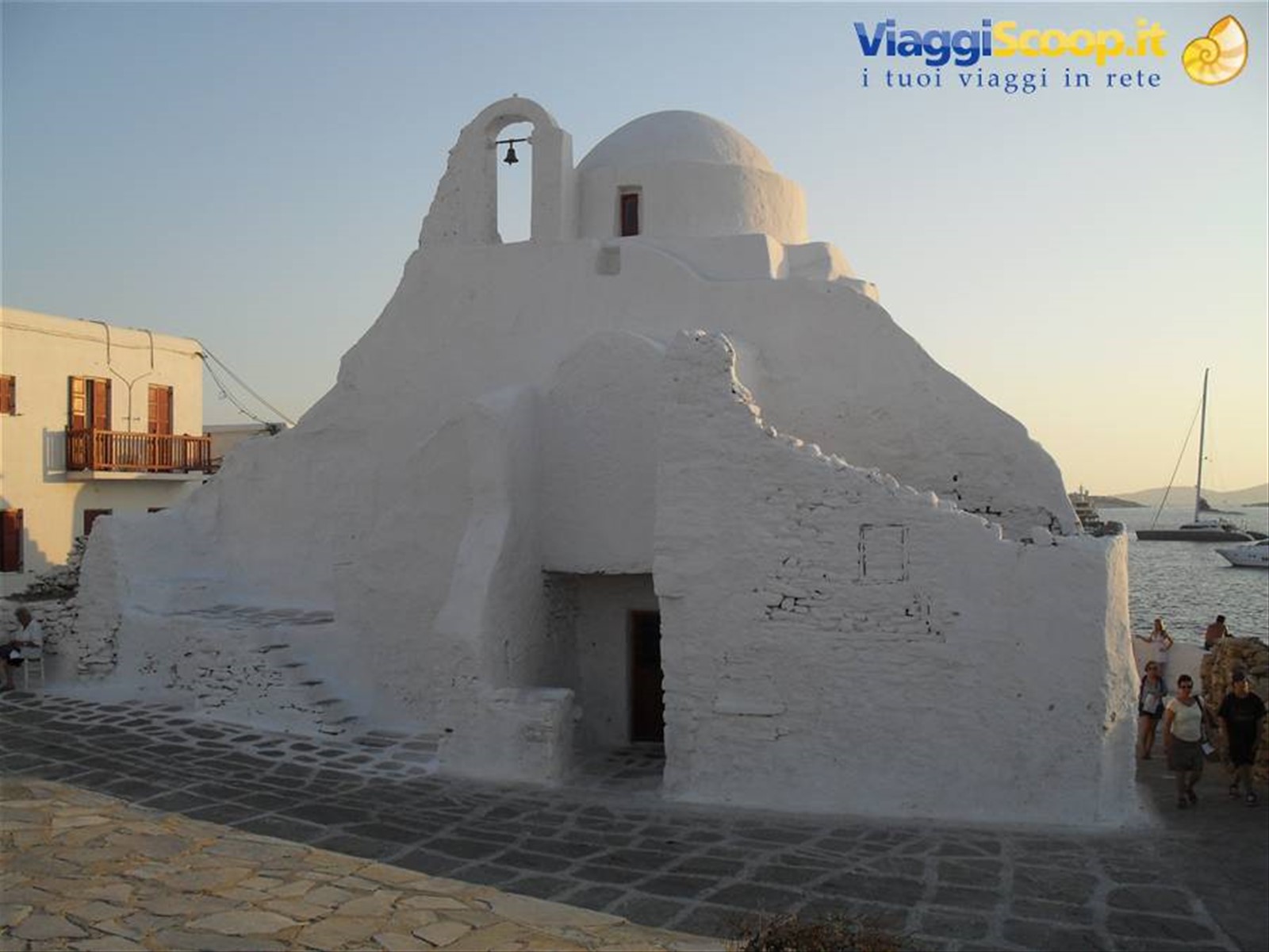 La chiesa di Panagia (Vergine Maria) Parapotiani