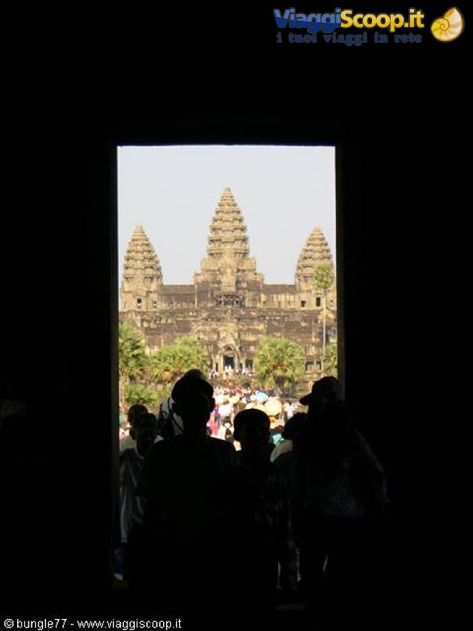 18 - Angkor - Angkor Wat - Turisti