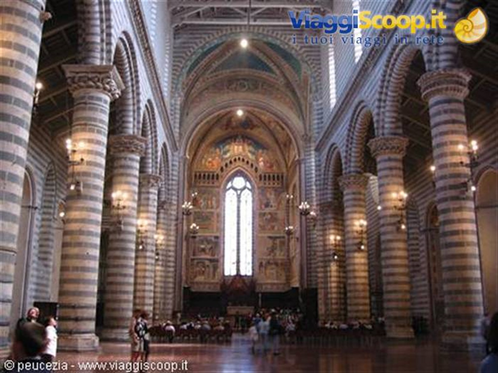 interno del duomo di Orvieto