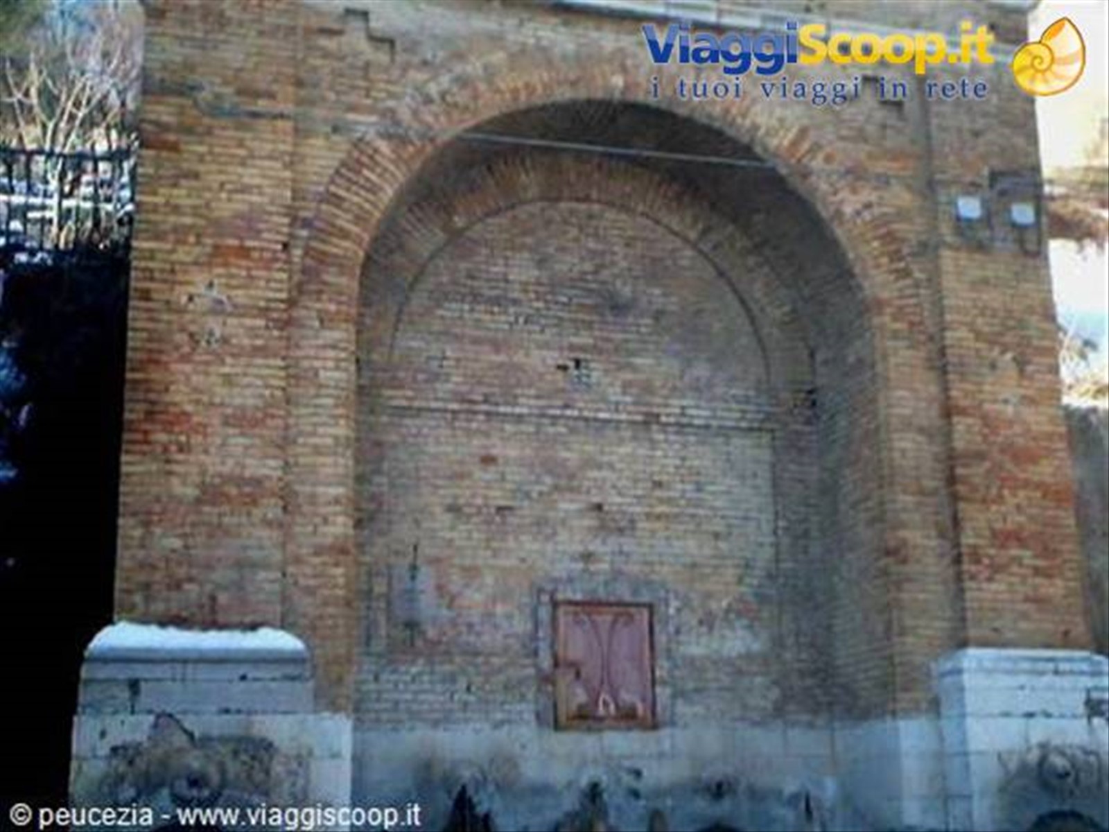 porta del teatro a Lucera