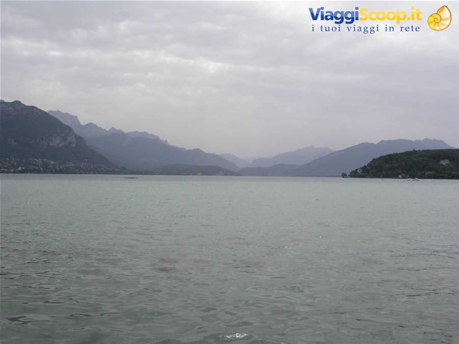 Lago di Annecy........peccato il brutto tempo