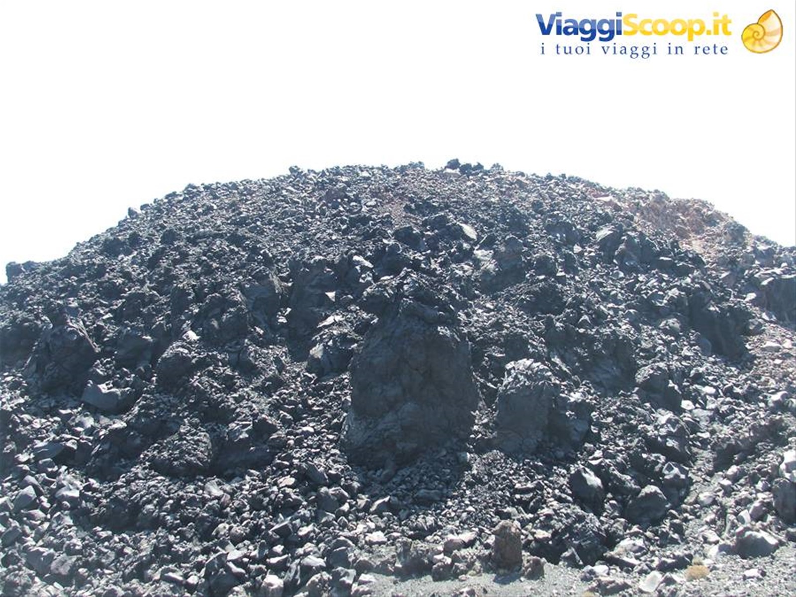 pietre vulcaniche a Nea Kameni,Santorini