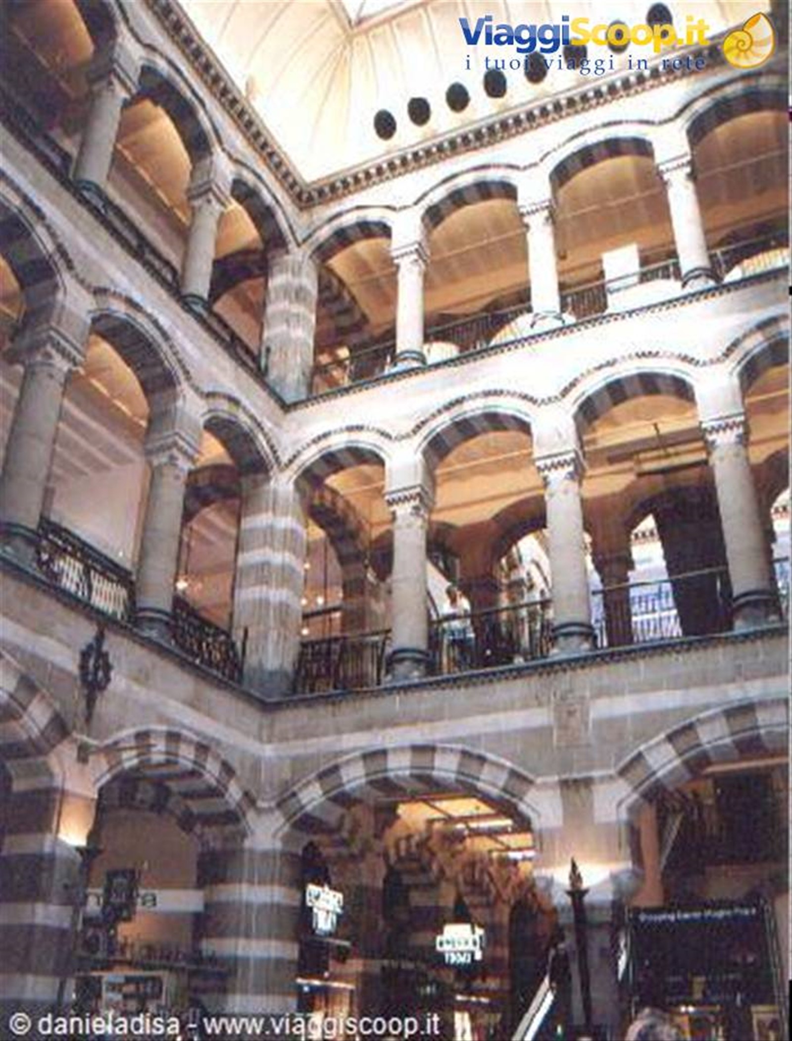 Amsterdam - Centro commerciale Magna Plaza